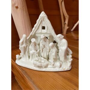 Vintage 1991 Porcelain Light-Up Nativity Scene